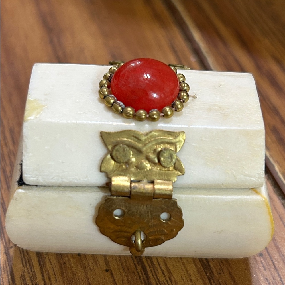 Ivory Jewelry Trinket Box with Red Cabochon Accent